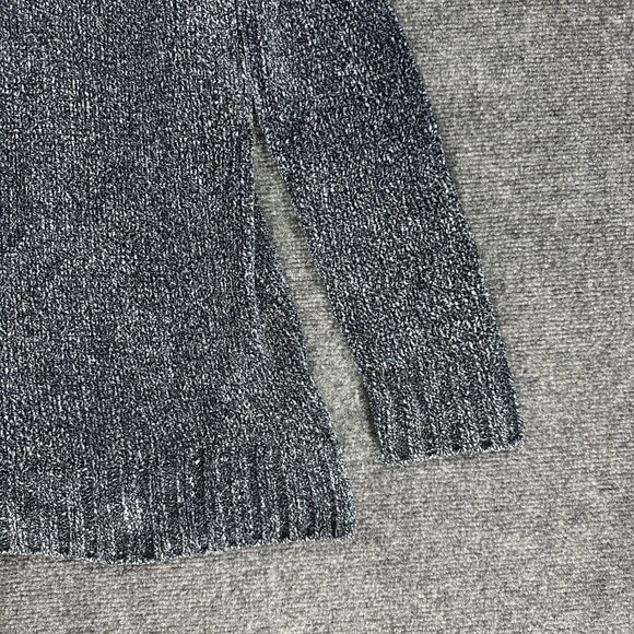 Orvis Sweater Womens Small Blue Chenille Knit Long Sleeve Split Hem V Neck - Picture 2 of 8